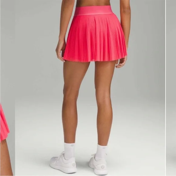 LULULEMON Mesh Pleats Mid-Rise Mini Tennis Skirt
Lip Gloss Pink sz 4 - Picture 2 of 8